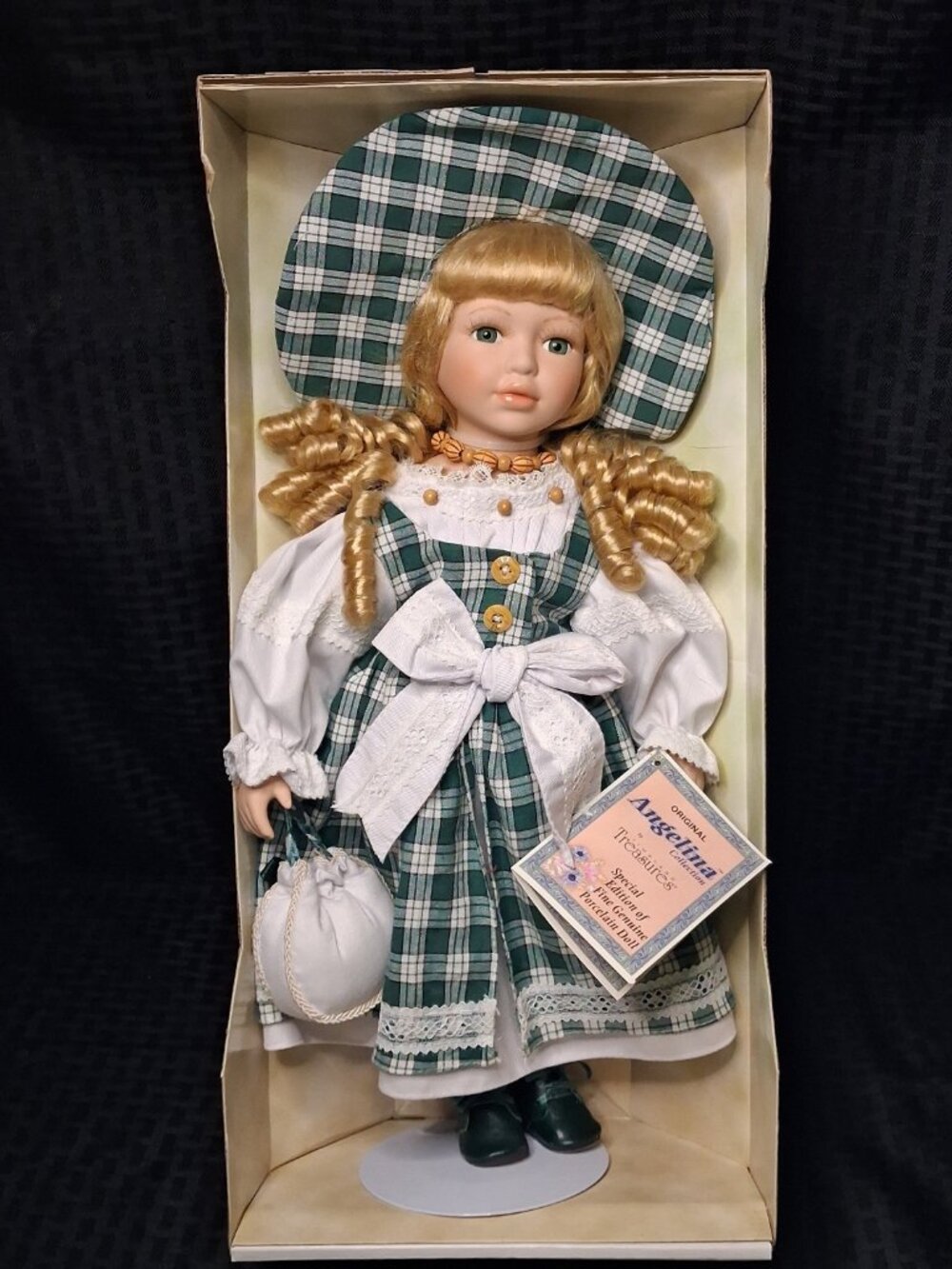 Vintage 2001 Angelina Collection Fine Porcelain Doll Green Plaid NIB w/ COA - Picture 10 of 16